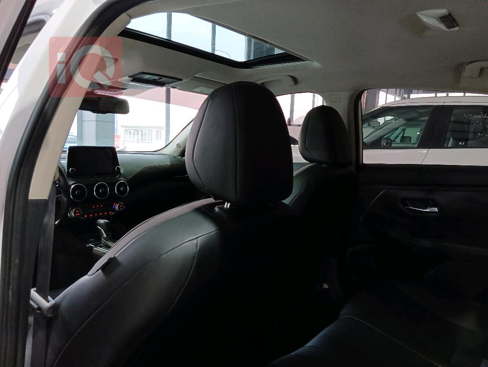 نیسان سێنترا